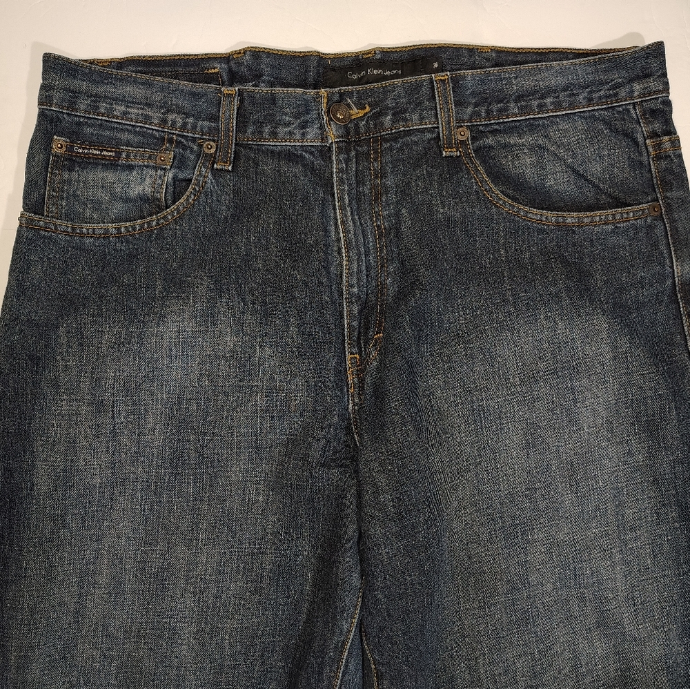 Calvin Klein (36Wx35L)Straight Leg Jeans, Men Blue Denim Pckts, High-rise, ZipUp - Picture 9 of 13